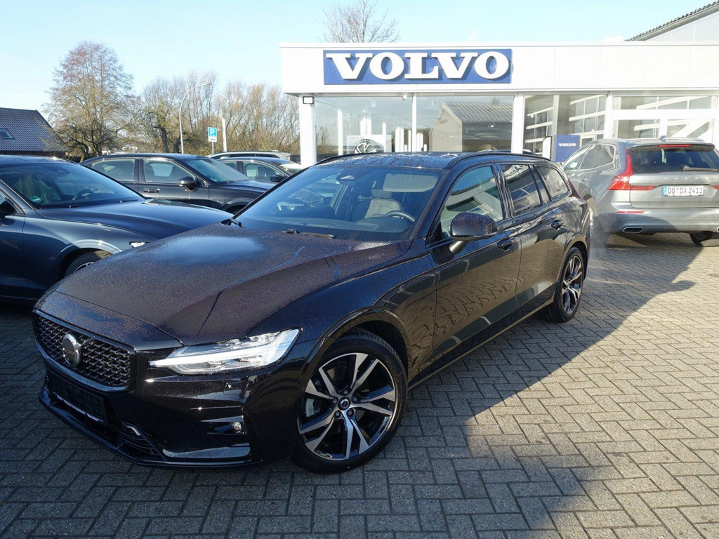 Volvo V60 Hybrid Plus Dark