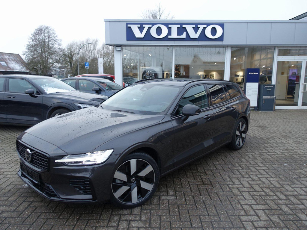 Volvo V60 AWD T6 Hybrid Plus Dark