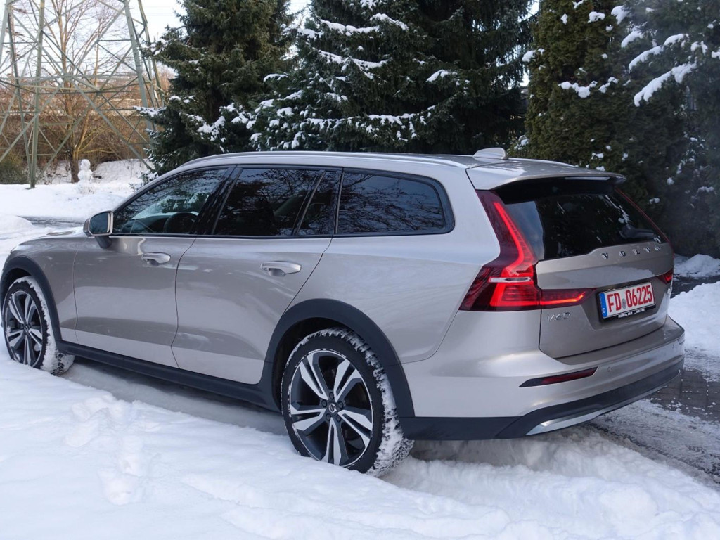 Volvo V60 Cross Country