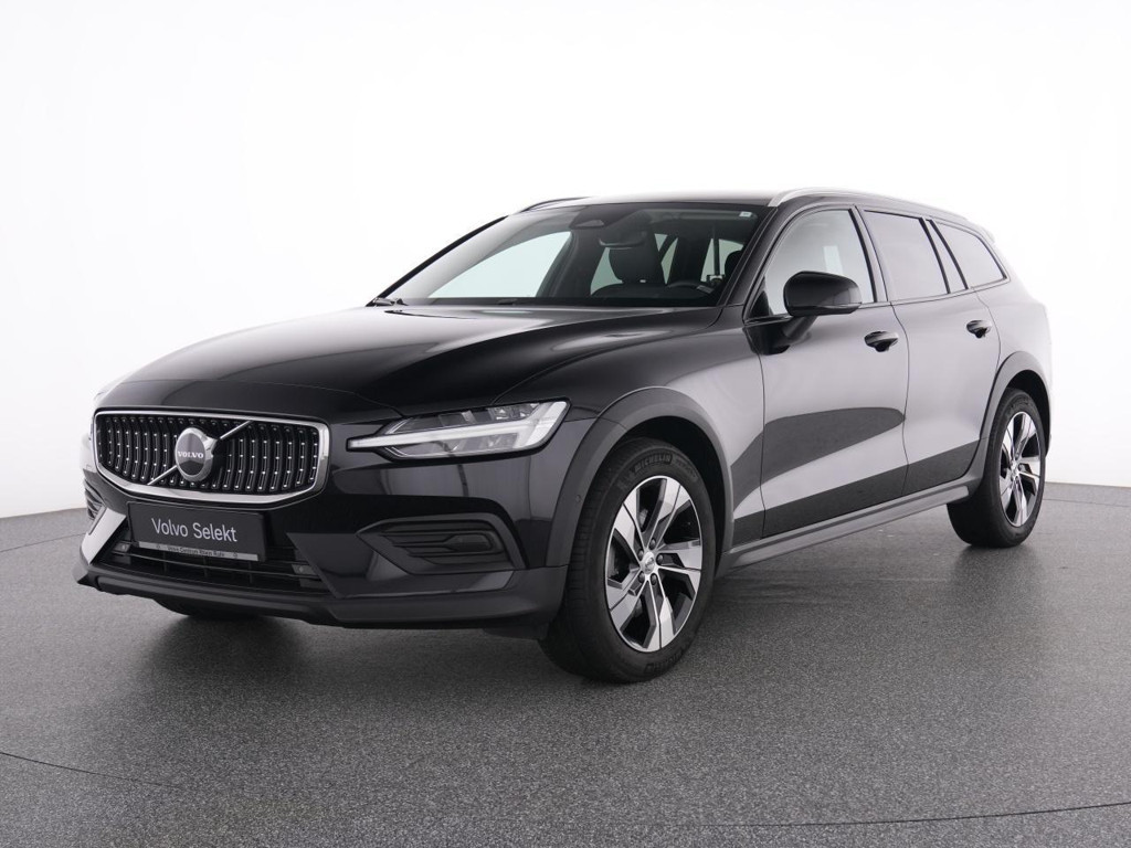 Volvo V60 Cross Country AWD Plus
