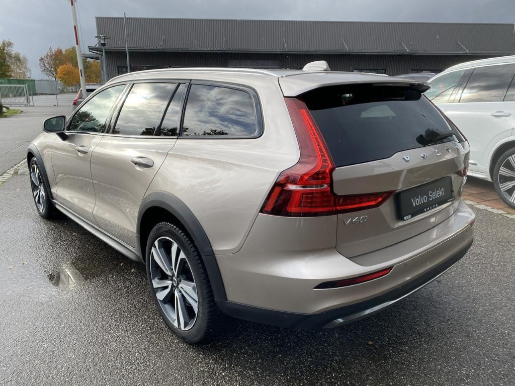 Volvo V60 Cross Country