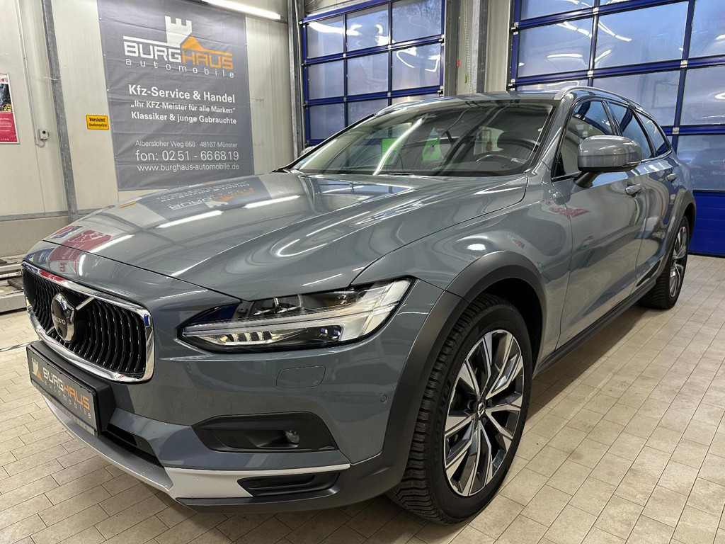 Volvo V90 Cross Country V90 CROSS COUNTRY PRO LEDER/PANO/LED/AHK/VOLL!!!