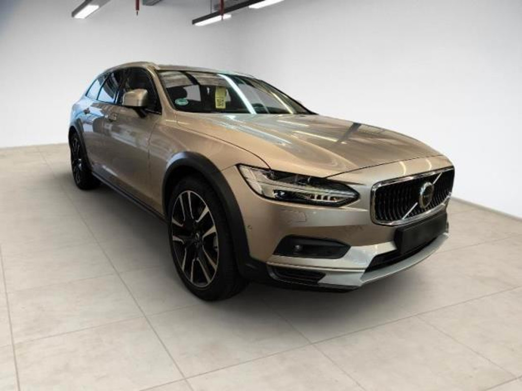 Volvo V90 Cross Country