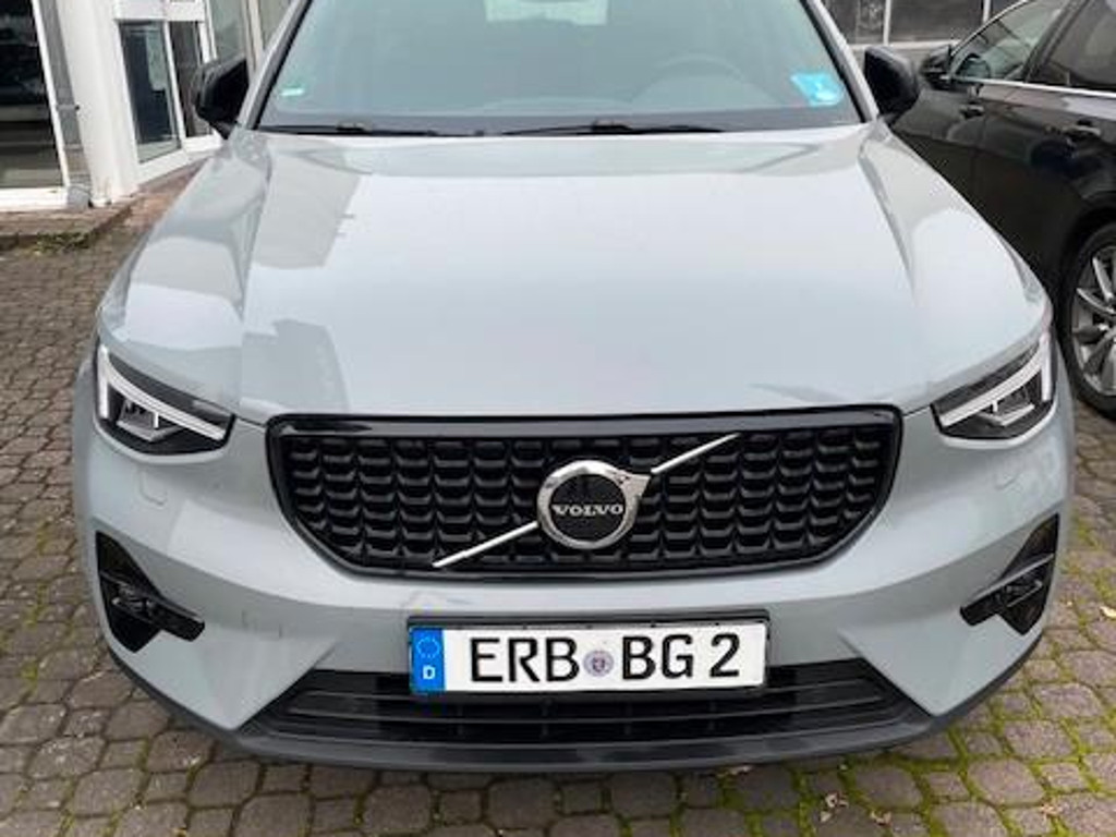 Volvo XC40 Plus Dark