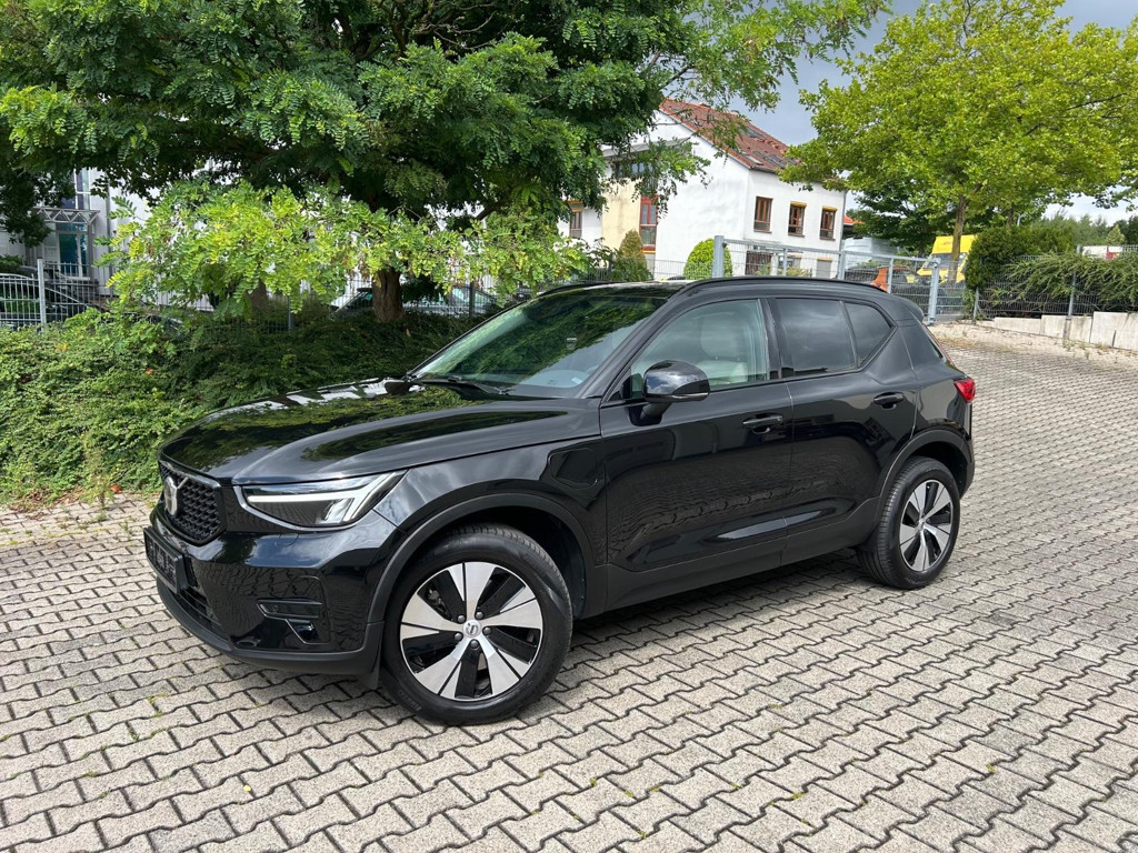 Volvo XC40 T5 Recharge Plus Dark