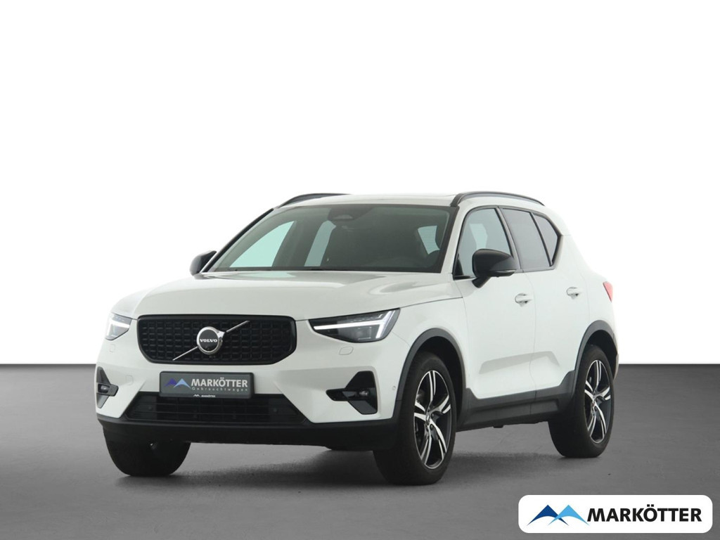 Volvo XC40 Plus Dark