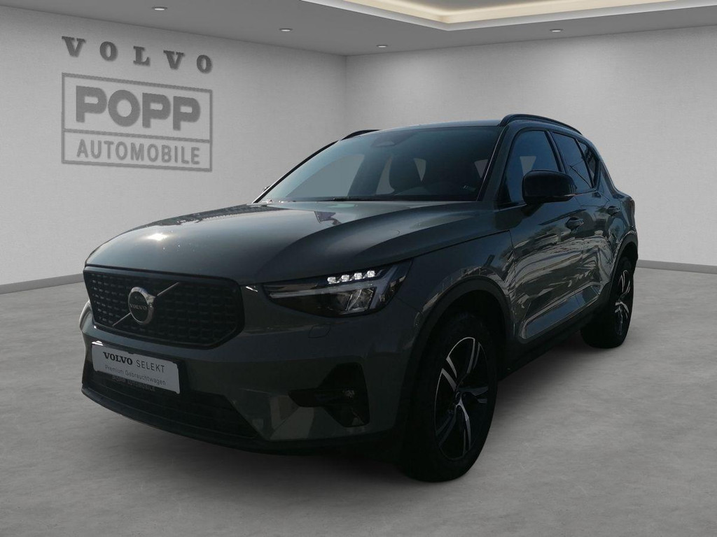 Volvo XC40 Plus Dark