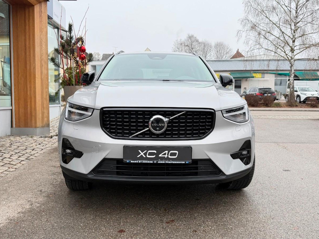 Volvo XC40 Business Dark Ultra