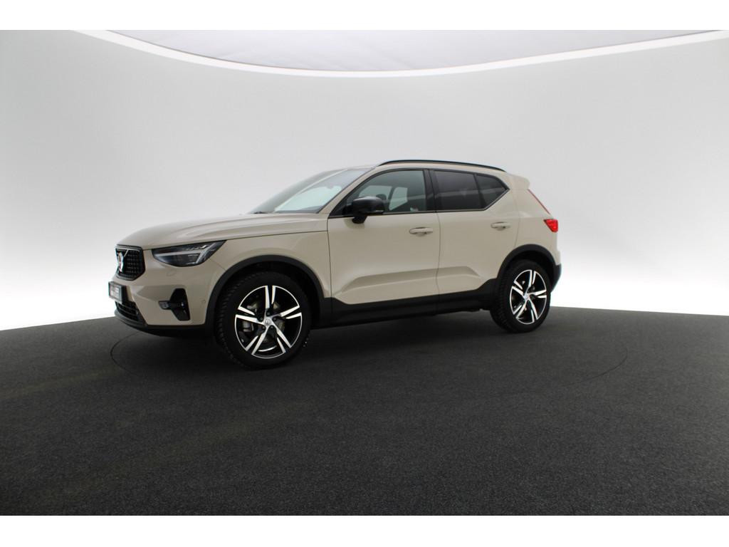 Volvo XC40 Plus Dark