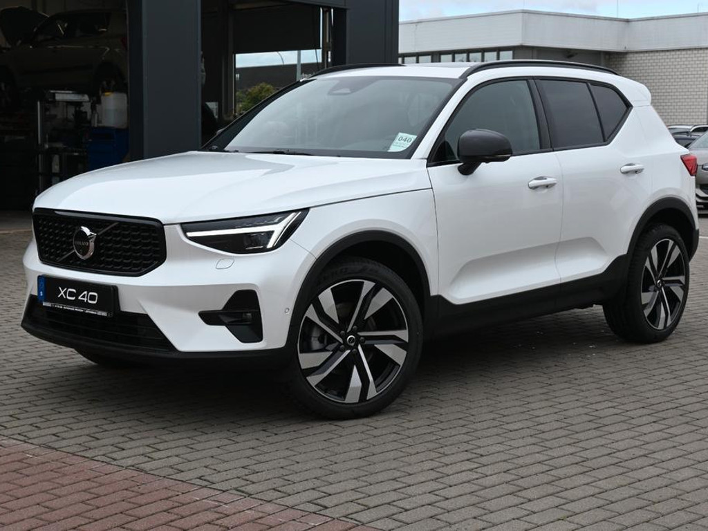 Volvo XC40 Dark Ultra