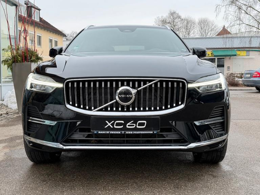 Volvo XC60 Plus Bright