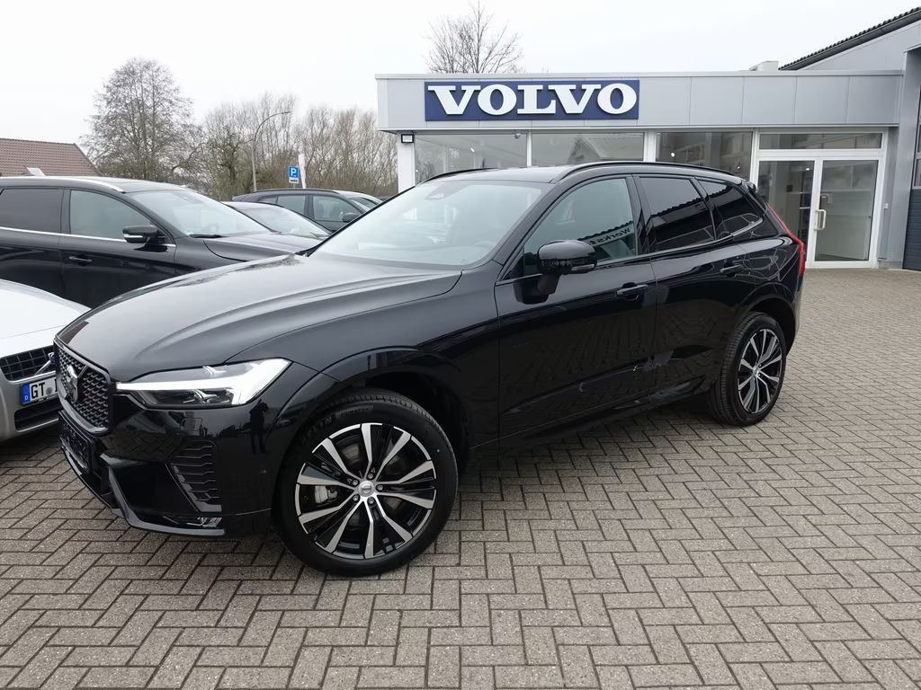 Volvo XC60 AWD Plus Dark