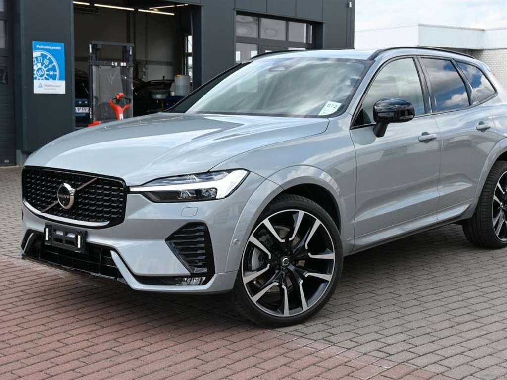 Volvo XC60 AWD Dark Ultra