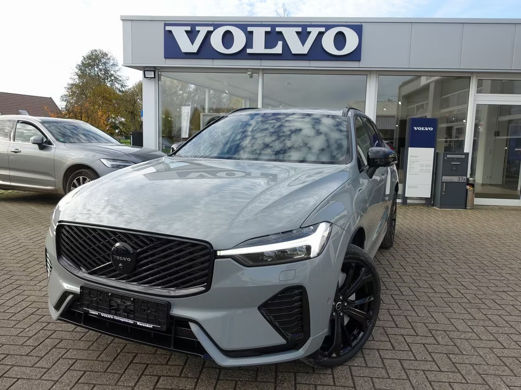 Volvo XC60 MJ26 Black Edition T6AWD Plug-in Hybrid/H&K