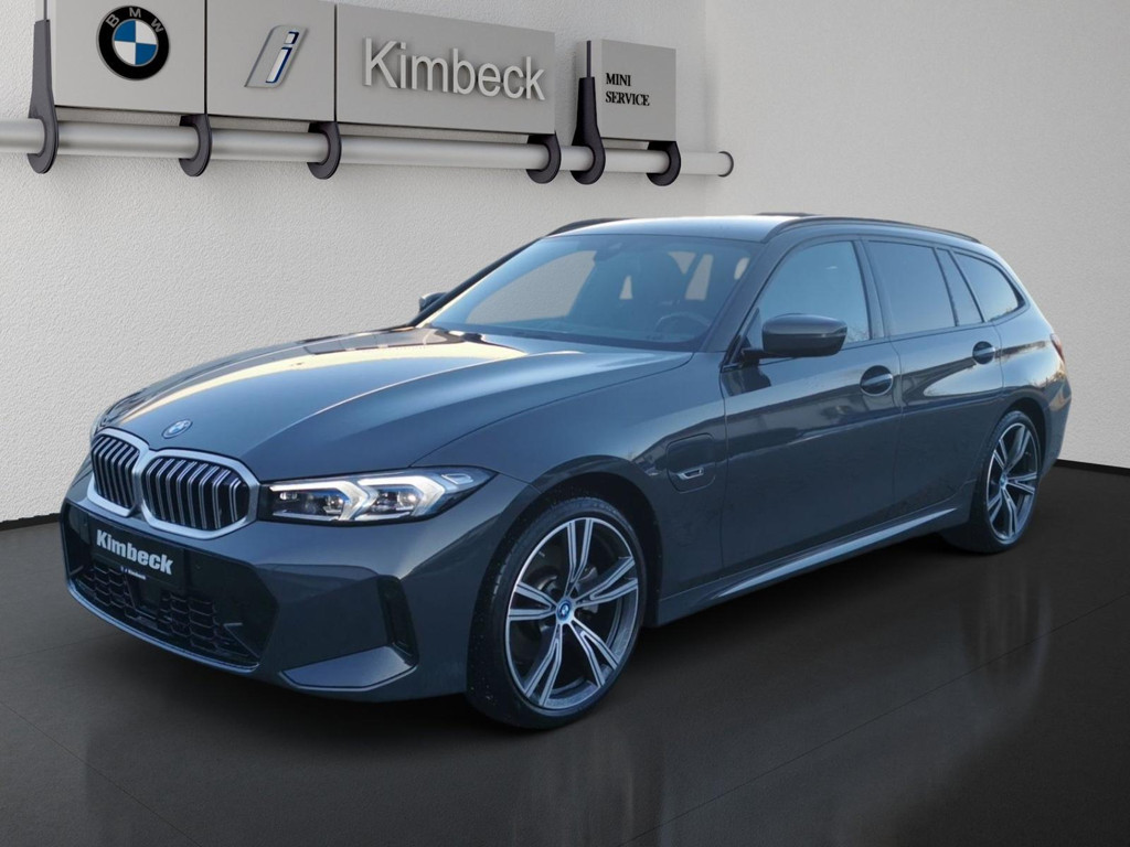 BMW 3 Serie 330 M-Sport xDrive Touring 330e