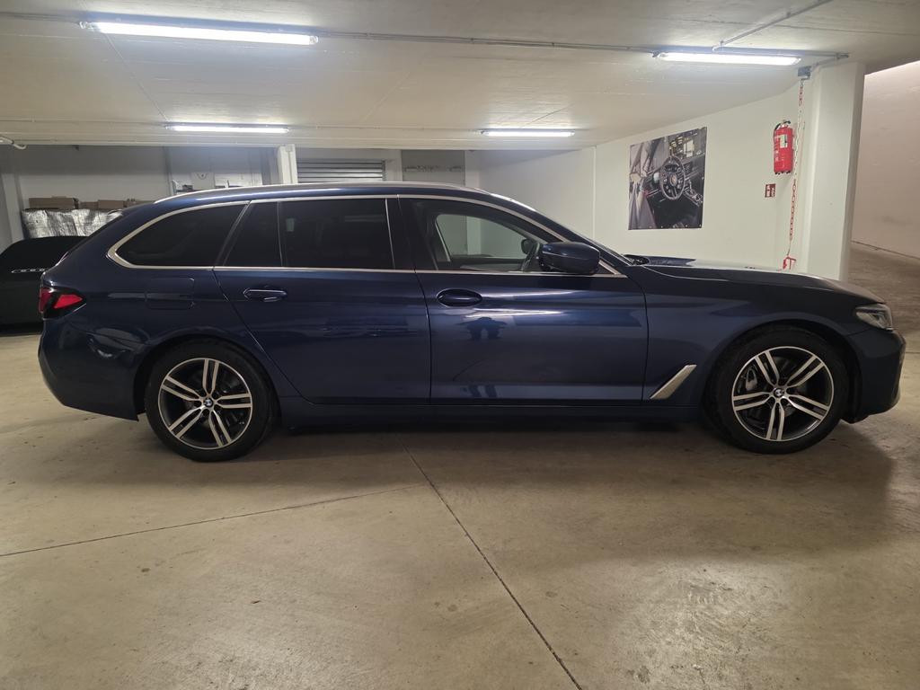 BMW 5 Serie 540 5 Touring540d xDriveLederHeadUp18ZollInovatiHIFI