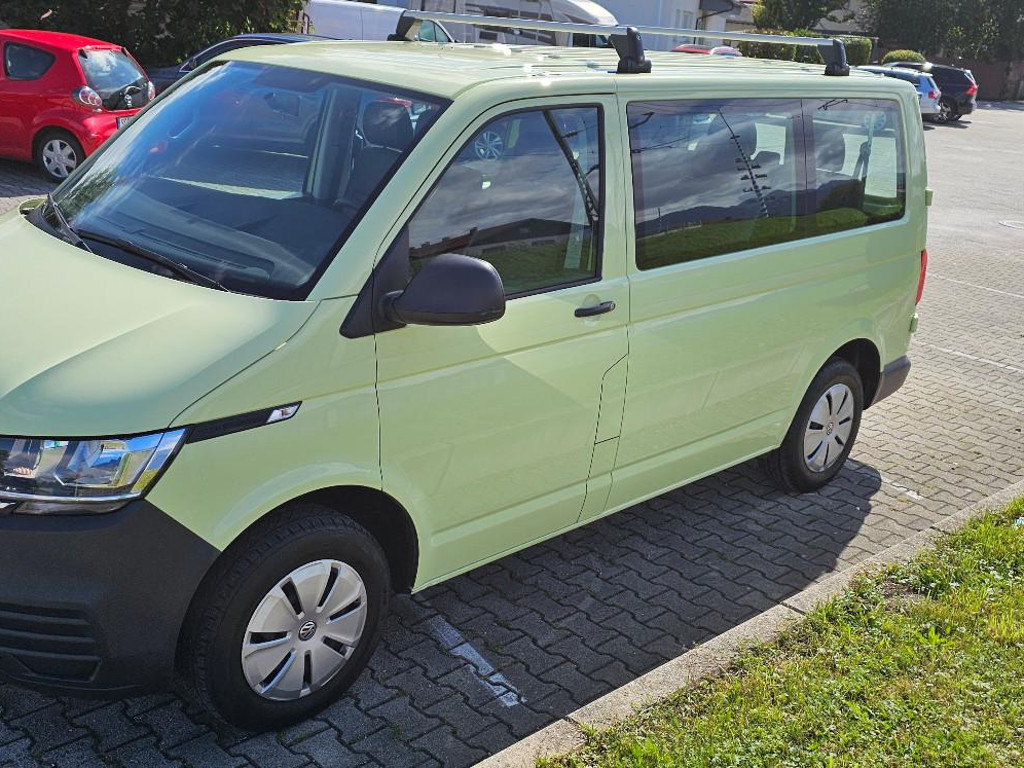 Volkswagen Caravelle