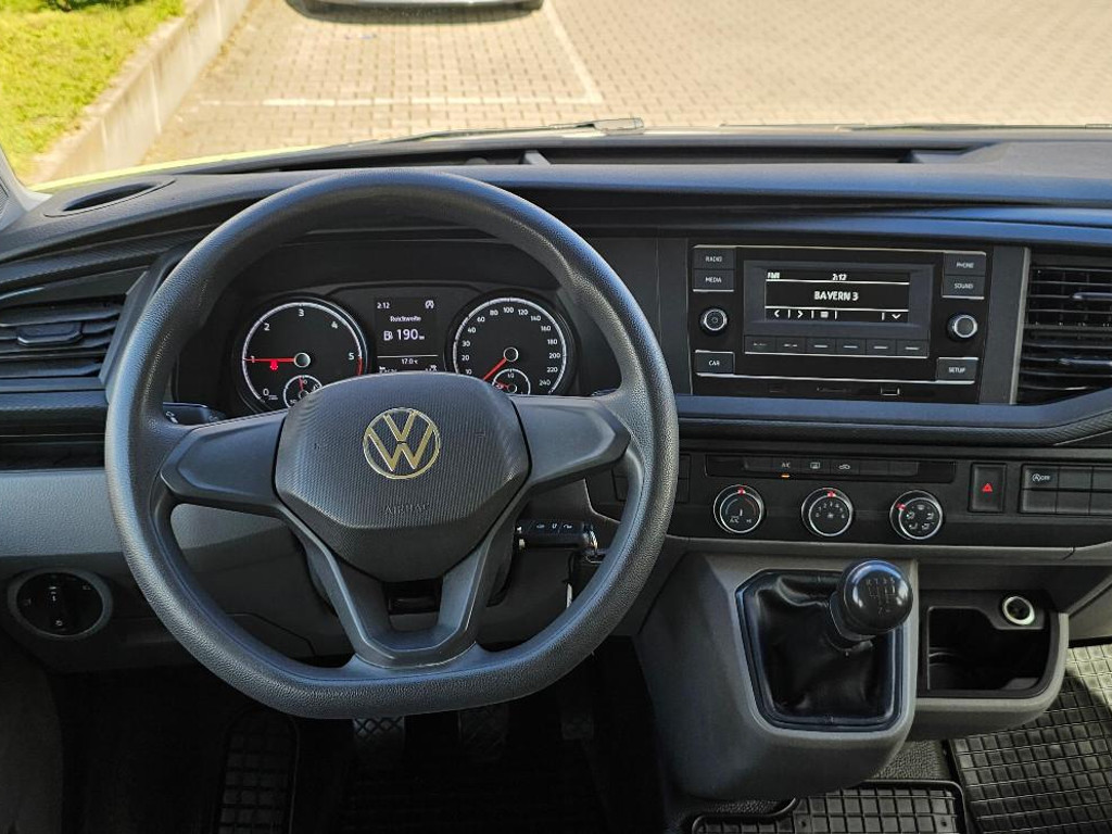 Volkswagen Caravelle