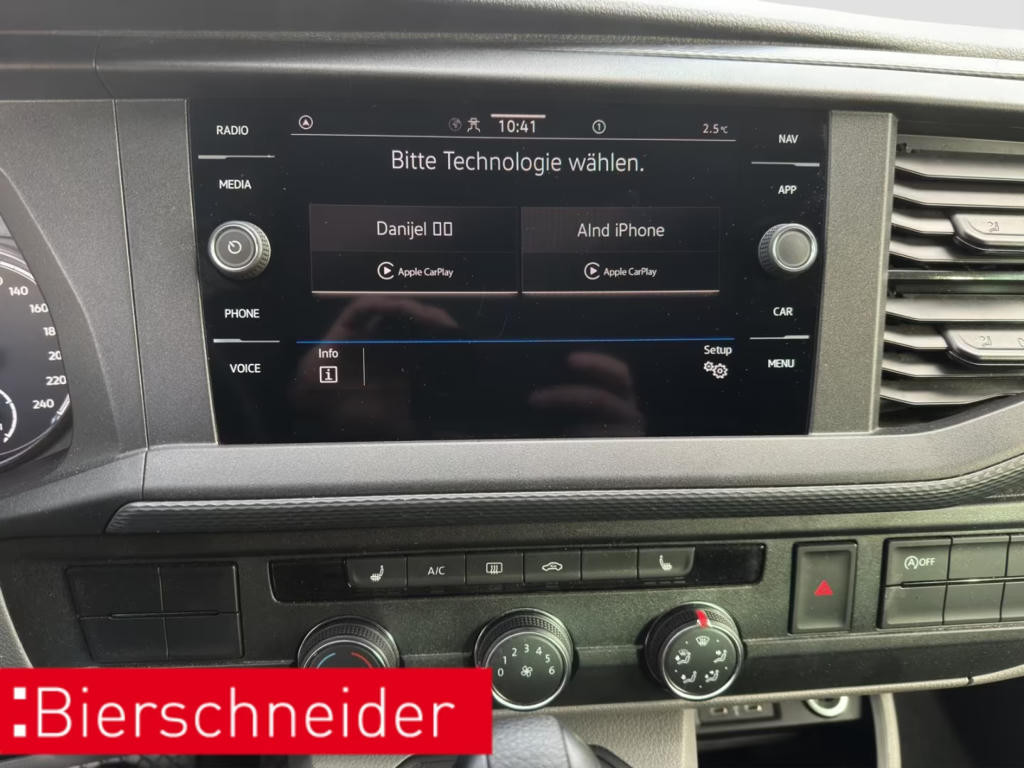 Volkswagen Caravelle