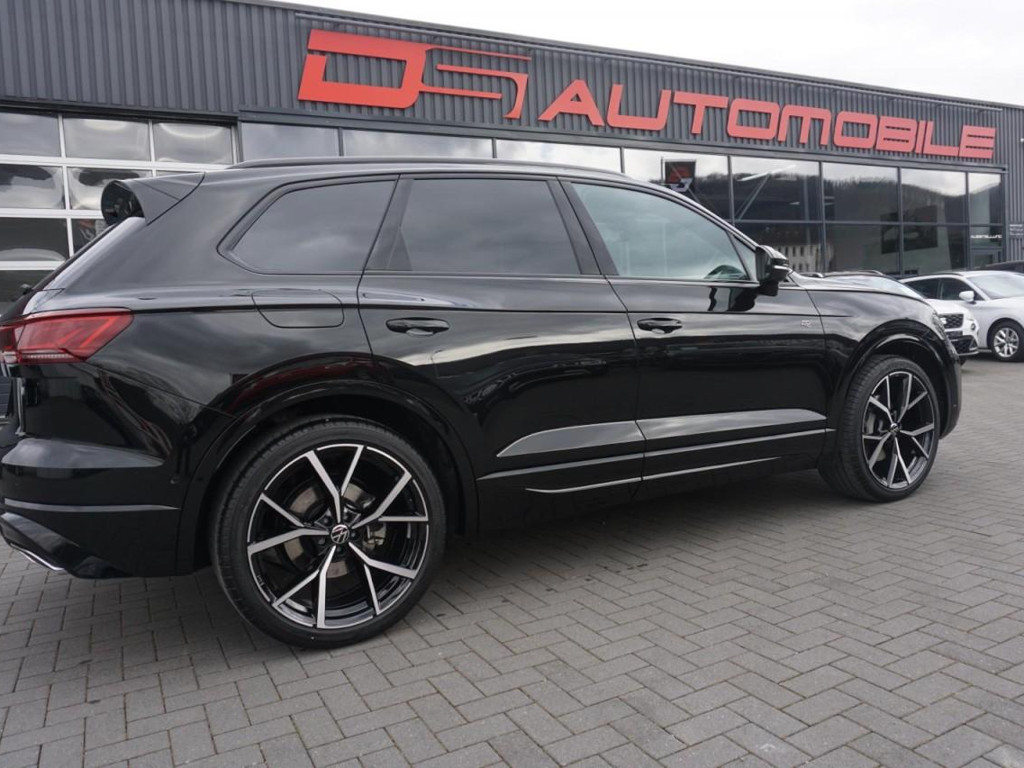 Volkswagen Touareg 4Motion R-Line 3.0 V6 TSI 3.0 V6 TDI