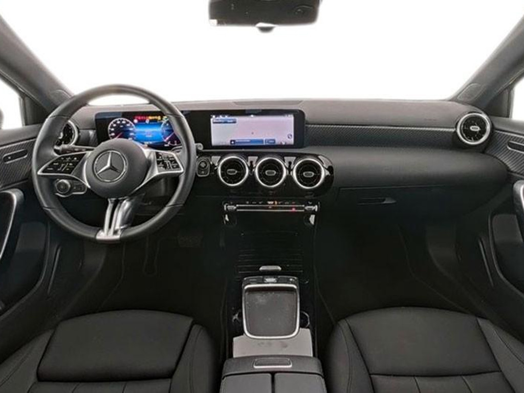 Mercedes-Benz A-Klasse A 200 Progressive A 200 d