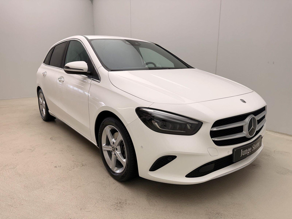 Mercedes-Benz B-Klasse B 200 4MATIC Progressive Sedan