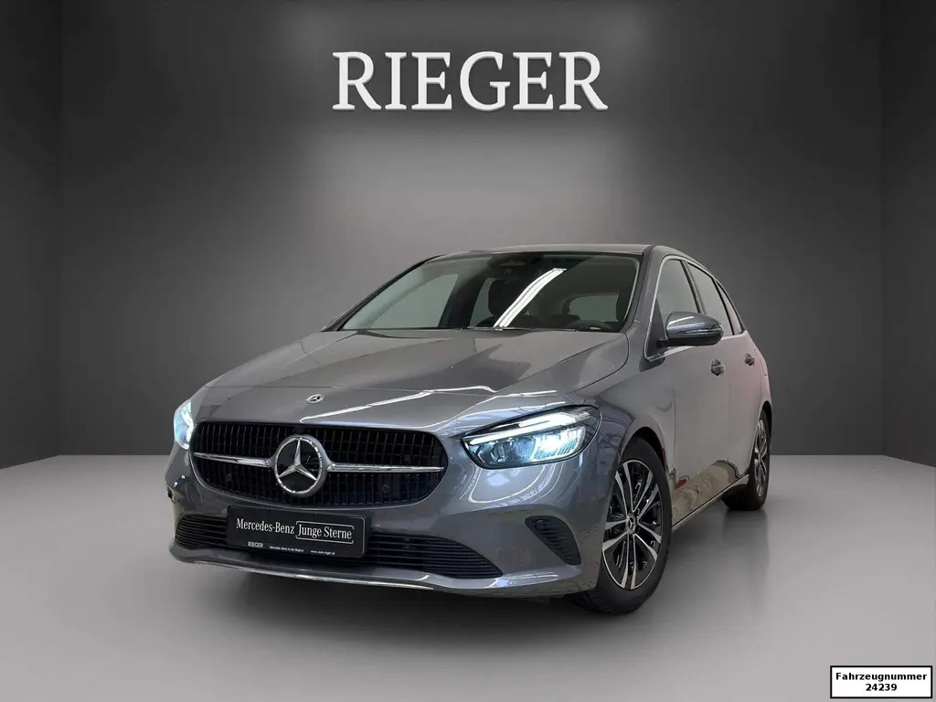 Mercedes-Benz B-Klasse B 200 Progressive B 200 d