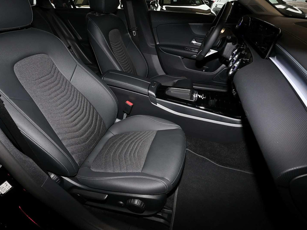 Mercedes-Benz CLA-Klasse CLA 180 Shooting Brake Progressive