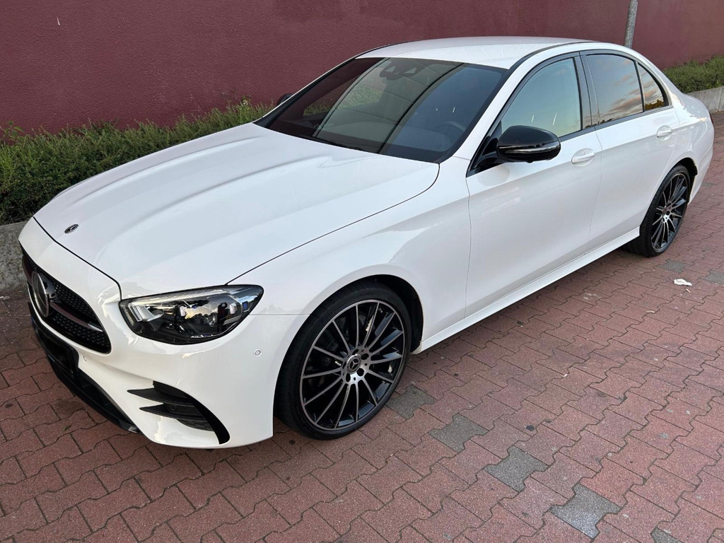 Mercedes-Benz E-Klasse E 220 AMG Line E 220 d Sedan