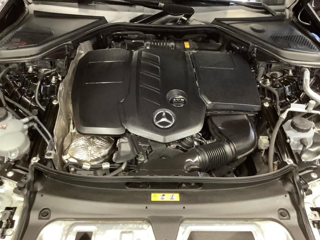 Mercedes-Benz E-Klasse E 220 AVANTGARDE Estate E 220 d