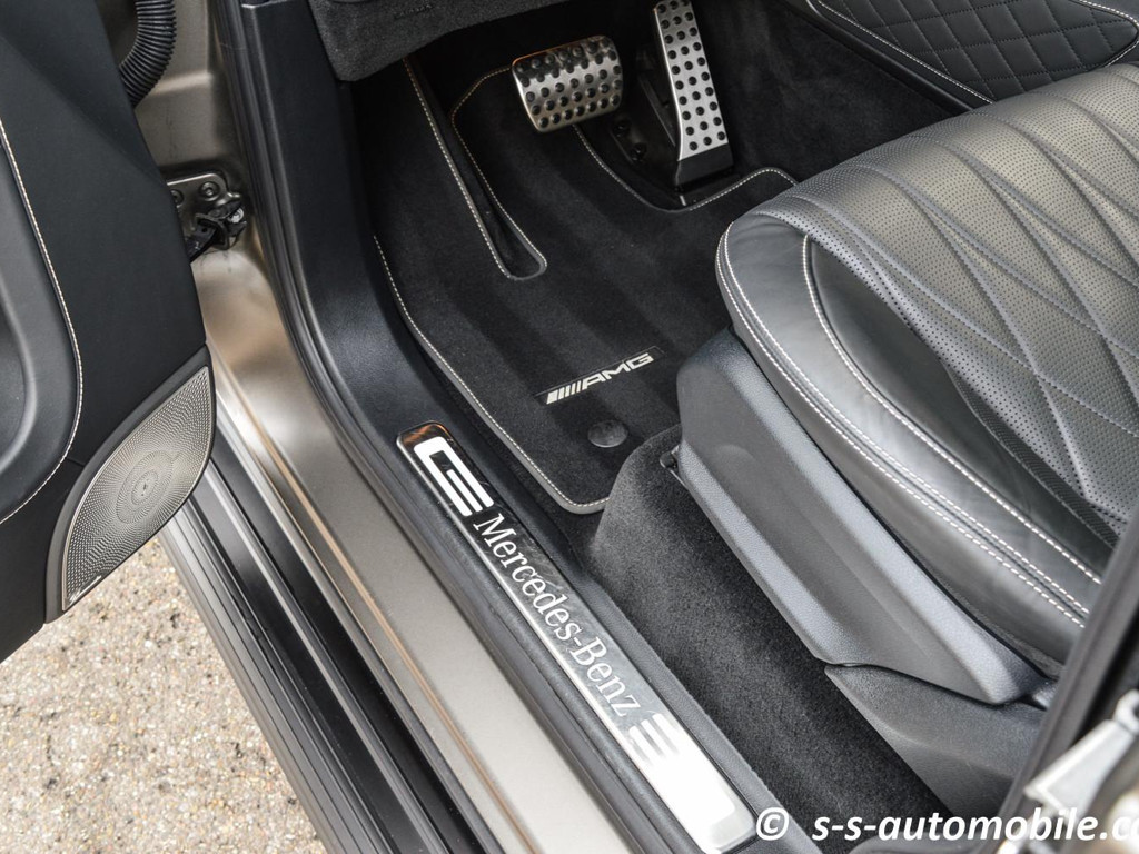 Mercedes-Benz G-Klasse