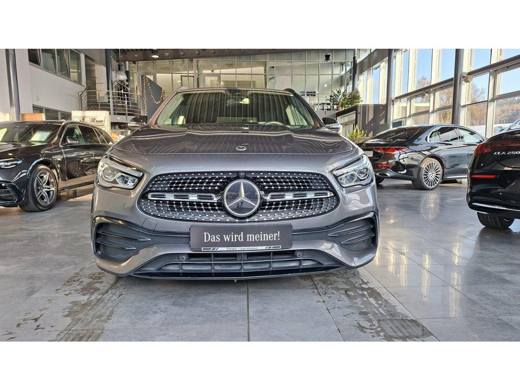 Mercedes-Benz GLA-Klasse GLA 200 AMG Line