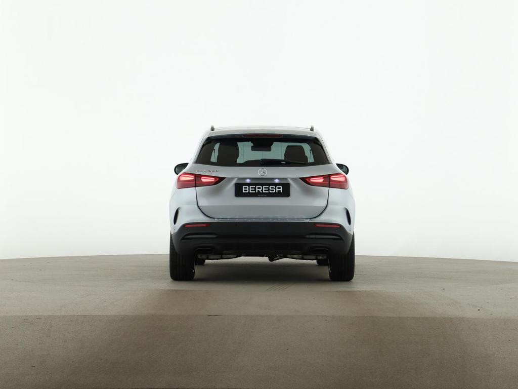 Mercedes-Benz GLA-Klasse GLA 200 AMG Line