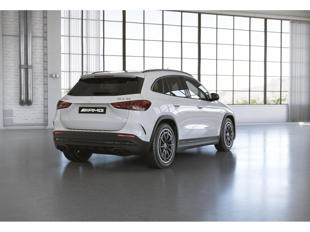 Mercedes-Benz GLA-Klasse GLA 35 AMG 4MATIC AMG Line