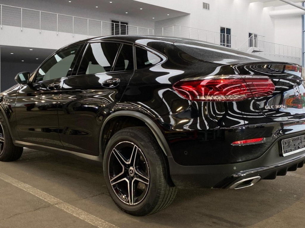 Mercedes-Benz GLC-Klasse GLC 300 AMG Line Coupé Limousine Lang GLC 300 e