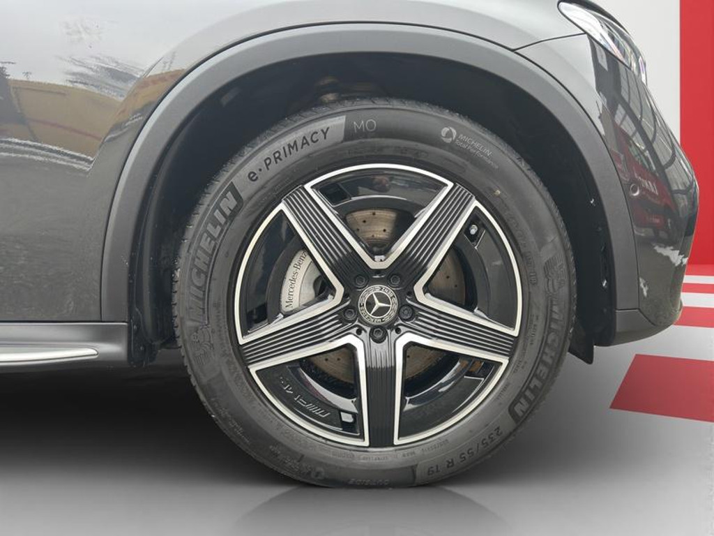 Mercedes-Benz GLC-Klasse GLC 300 4MATIC AMG Line GLC 300 d