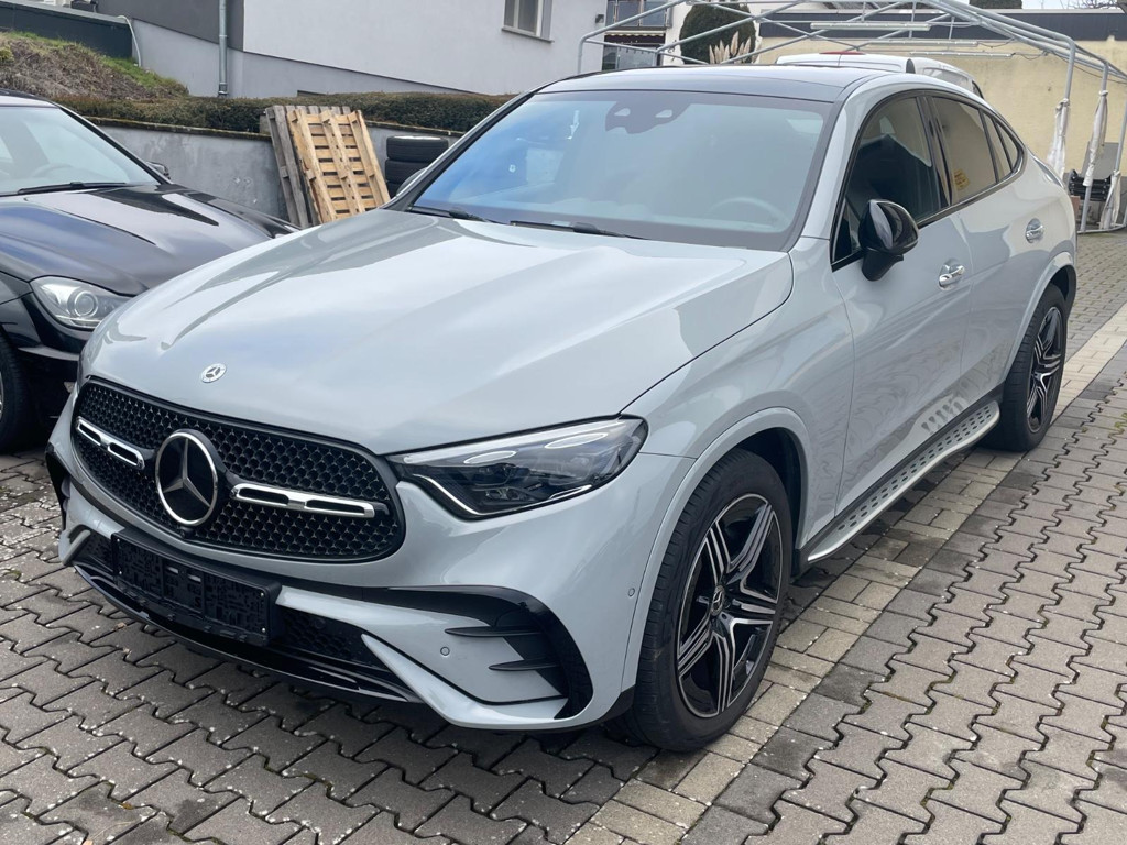 Mercedes-Benz GLC-Klasse GLC 300 4MATIC AMG Line GLC 300 d