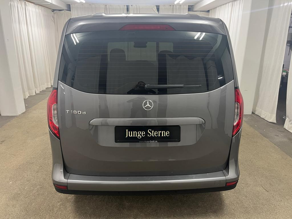 Mercedes-Benz T 180