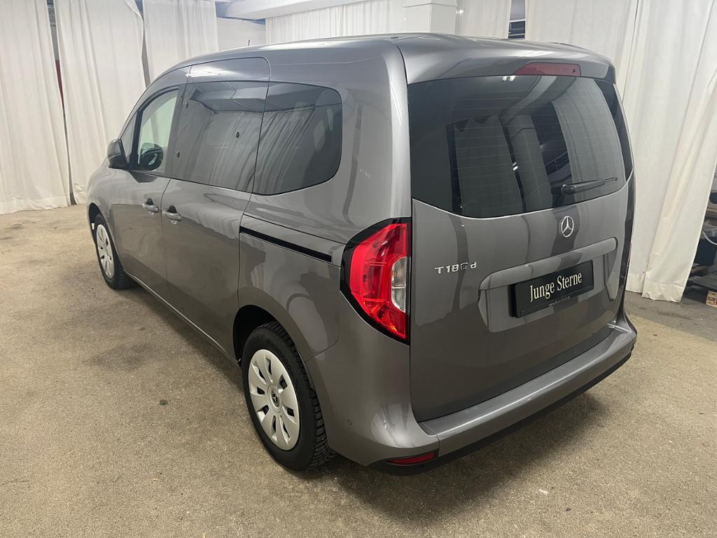 Mercedes-Benz T 180