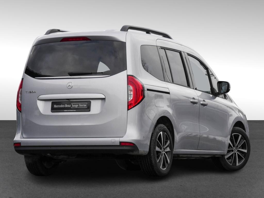 Mercedes-Benz T 180