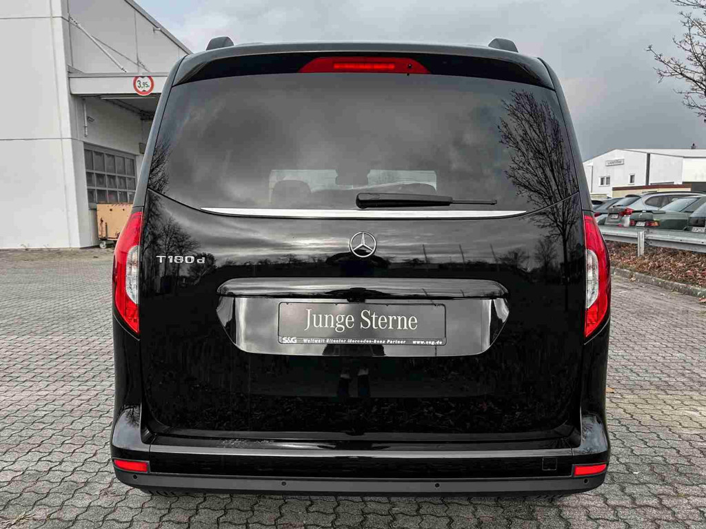 Mercedes-Benz T 180