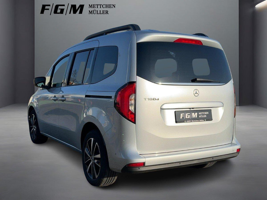 Mercedes-Benz T 180