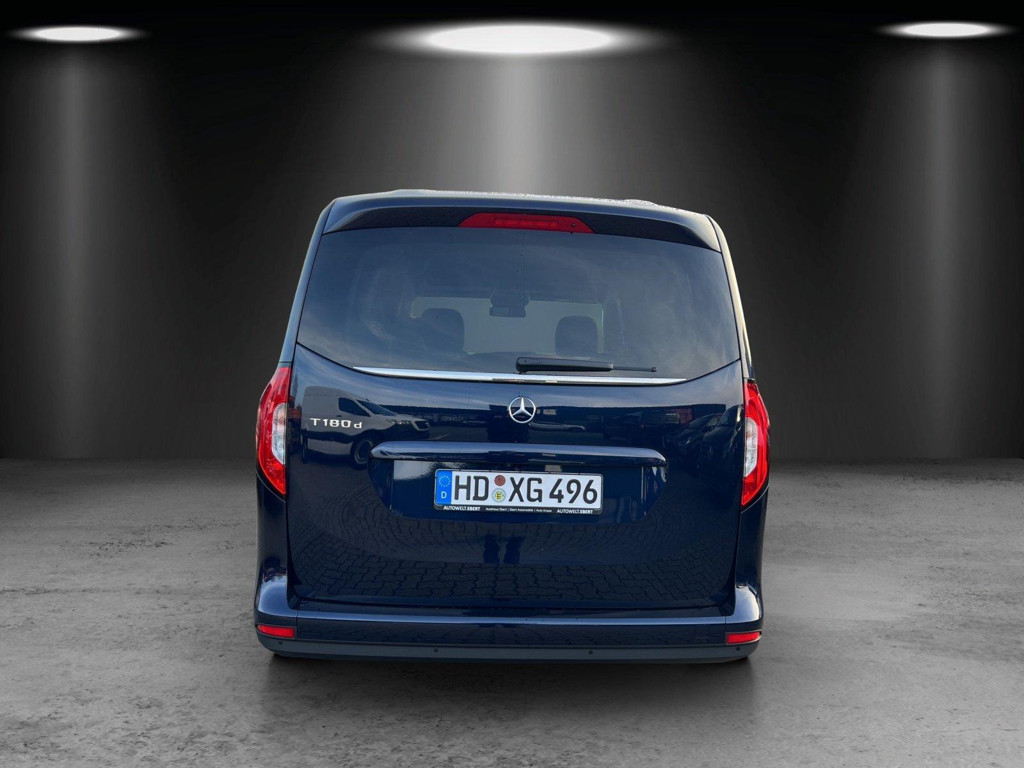 Mercedes-Benz T 180