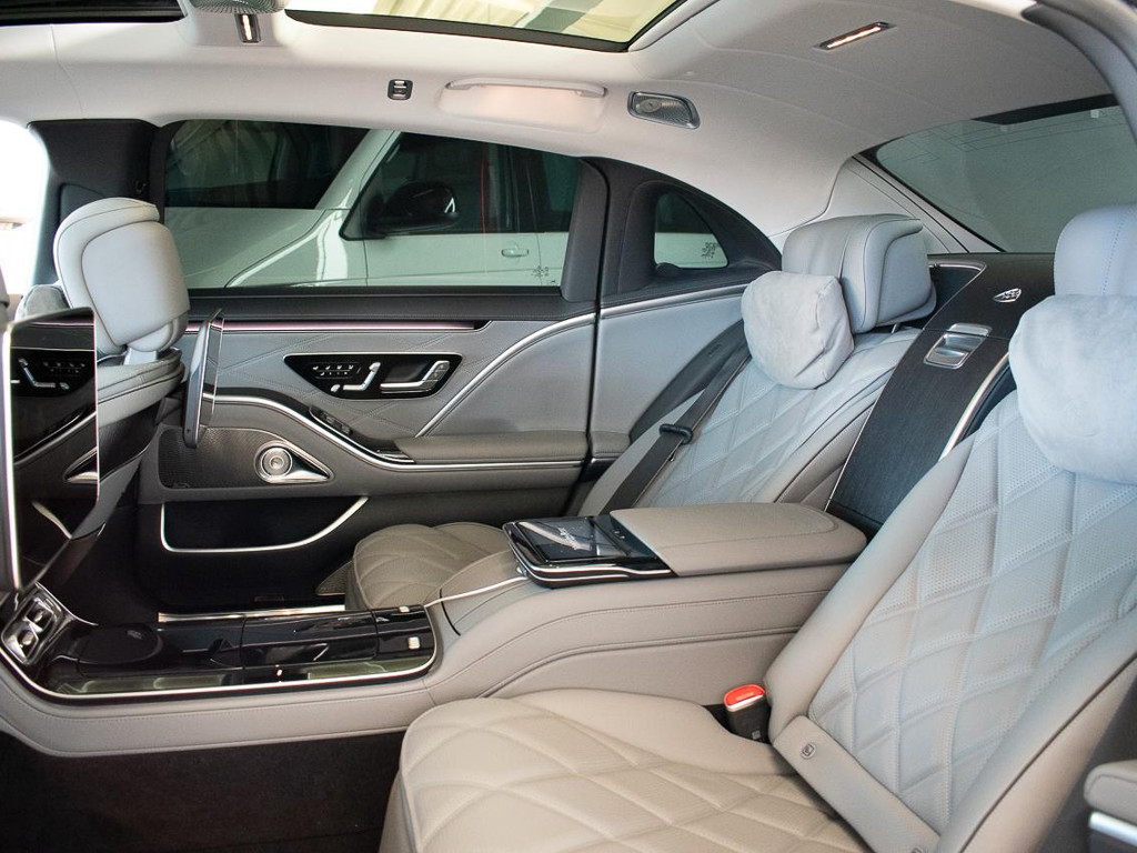 Mercedes-Benz S-Klasse