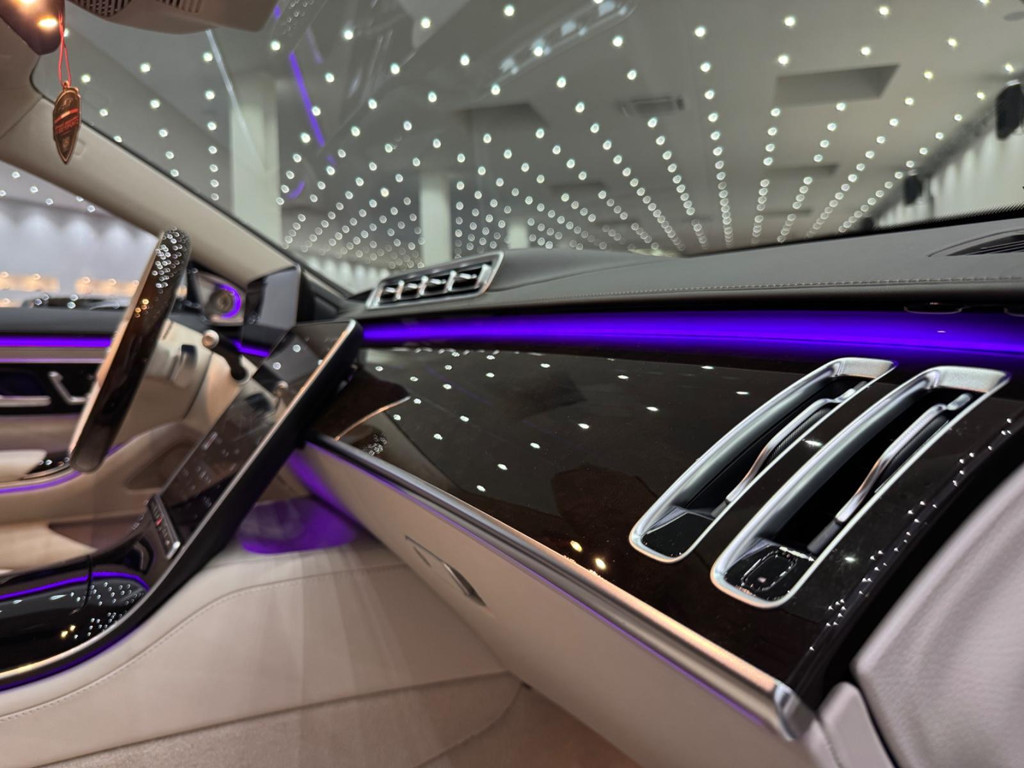 Mercedes-Benz S-Klasse