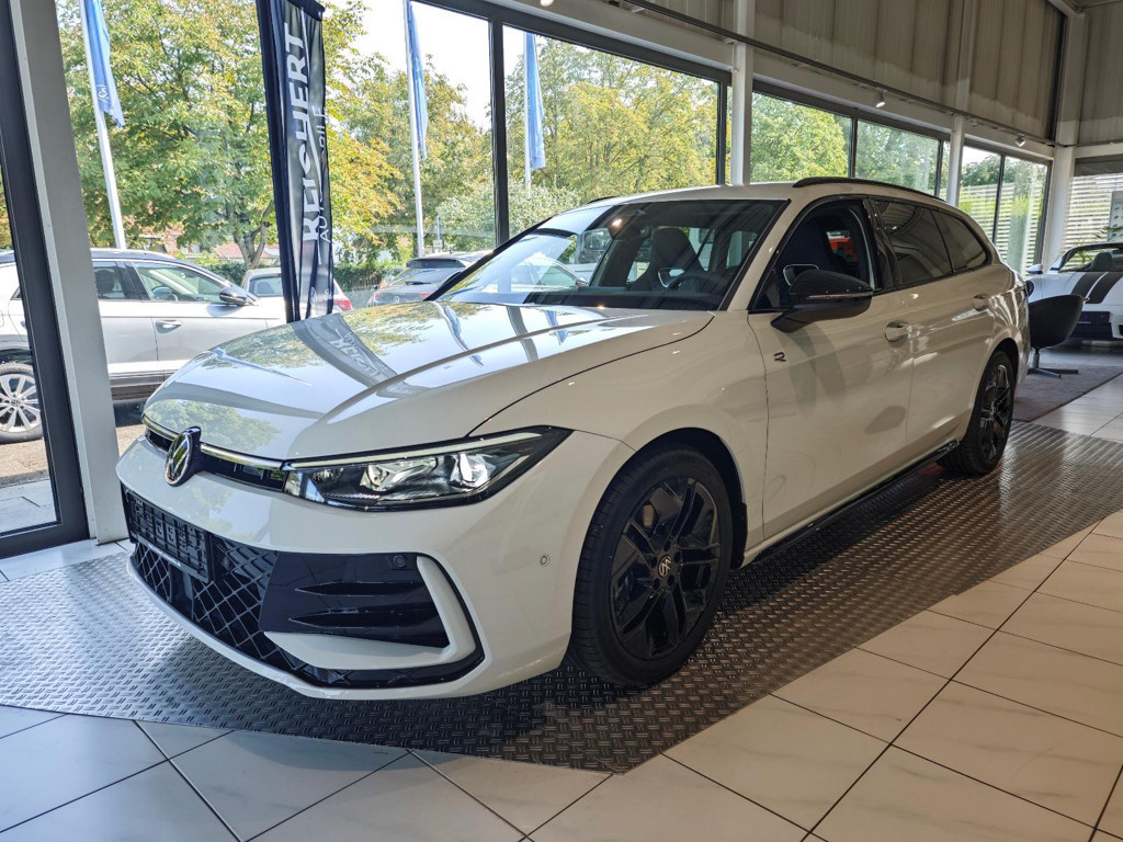 Volkswagen Passat DSG Style Variant R-Line