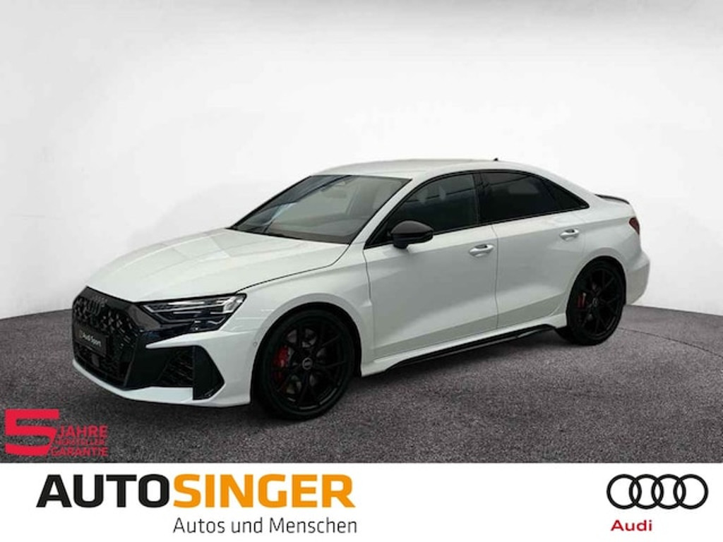 Audi RS3 Sedan Quattro S-Tronic