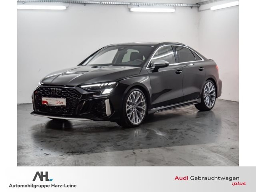 Audi RS3 Sedan Quattro S-Tronic