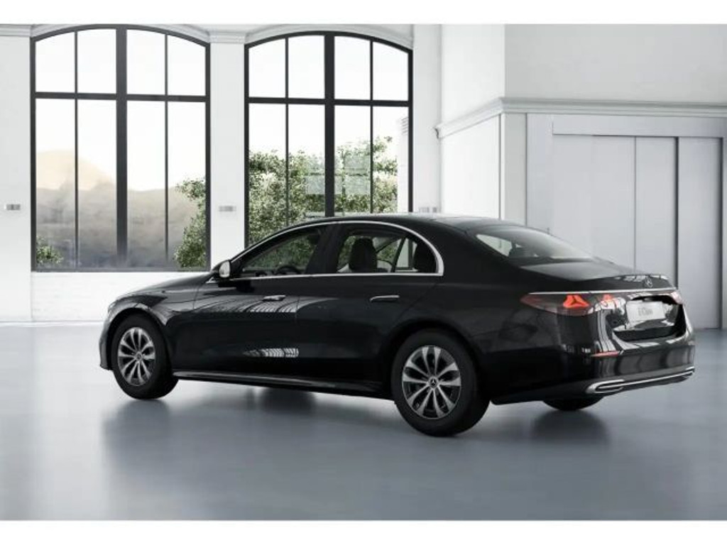 Mercedes-Benz E-Klasse E 200 AVANTGARDE Sedan