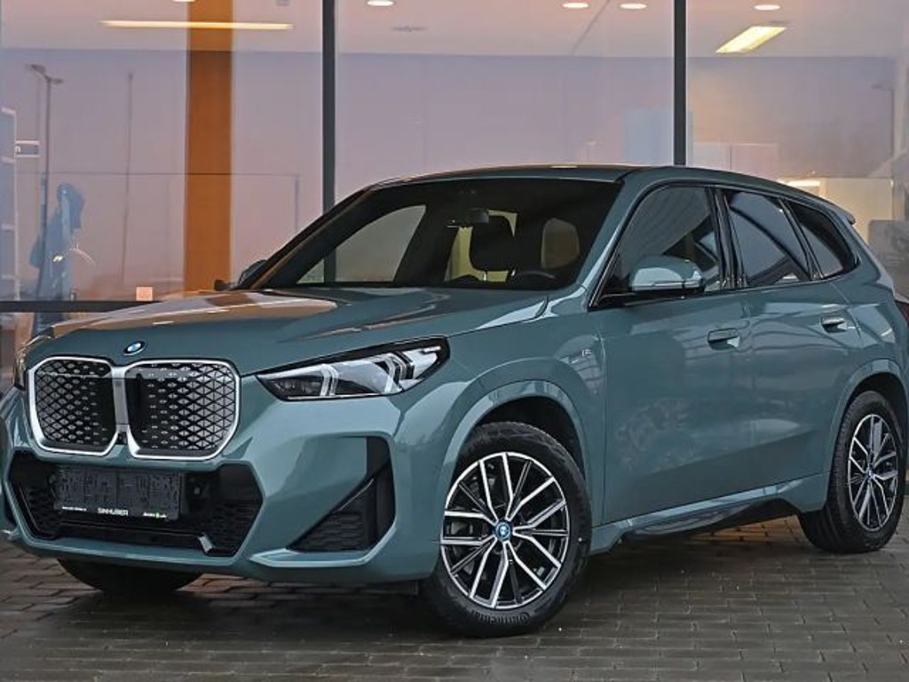 BMW iX1 xDrive30